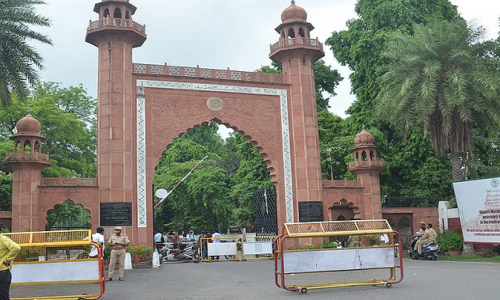 एनआरएससी हॉल में होली समारोह पर रोक, छात्रों में असंतोष