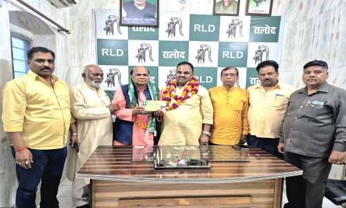डाॅ. अखिलेश द्विवेदी ने रालोद की सदस्यता ली, जयंत चौधरी के नेतृत्व में जताई आस्था