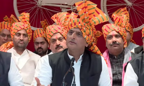 सपा अध्यक्ष अखिलेश यादव ने कहा कि जब सपा की सरकार बनेगी तो गोमती रिवरफ्रंट पर