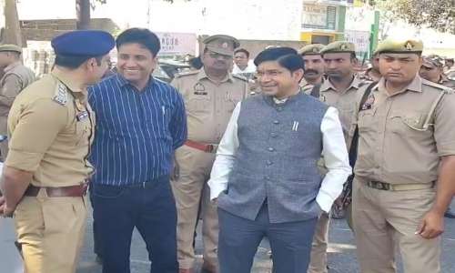 संभल में तीन स्तरीय सुरक्षा, शांतिपूर्ण माहौल में मनी Eid Al-Adha